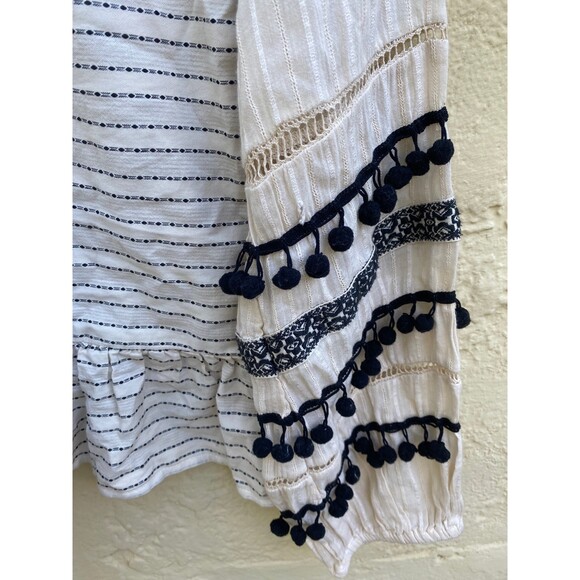 Zara top Pom Pom sleeved - Picture 3 of 4